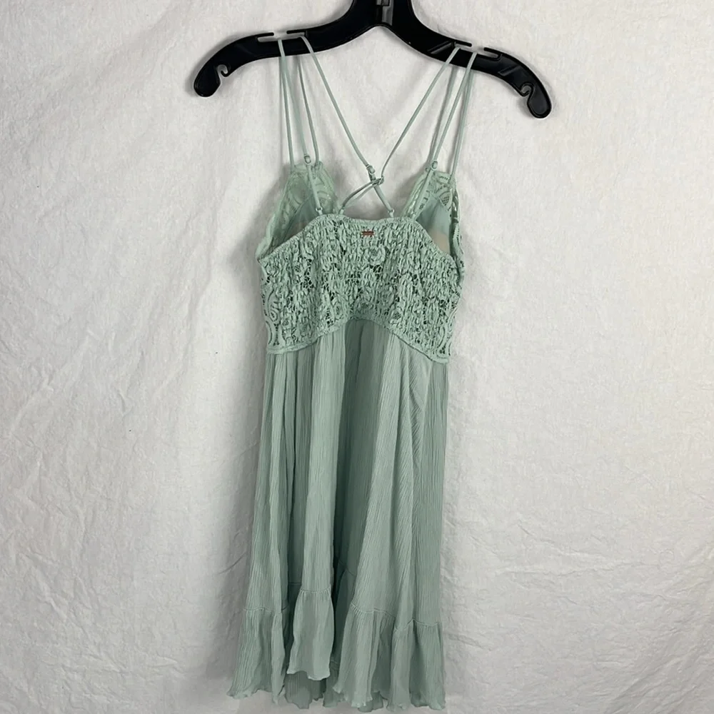 Pink small lace slip dress - Picture 5 of 6